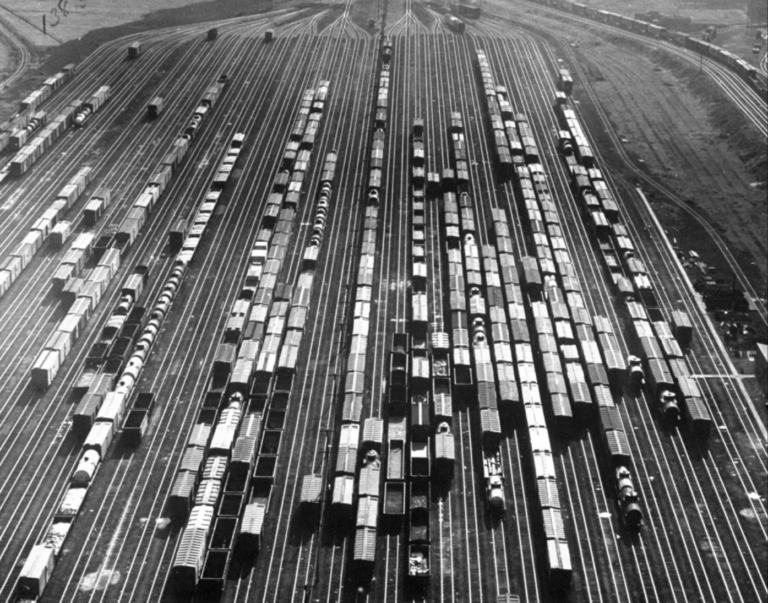 Image of a Chicago Railyard in 1940